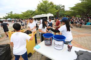 BIB: 
                            <button type="button" onclick="openModal(4726290)" class="btn btn-primary btn-sm float-right btn-popup" data-toggle="modal" data-target=".modal-high-quality">
                        <i class="fas fa-shopping-cart"></i> Add to Cart
                    </button>
                                            <button type="button" onclick="isThisMe(4726290, true)" class="btn btn-success btn-sm float-right btn-popup btn-isme hidden" data-toggle="tooltip" data-placement="bottom" title="นี่คือรูปของคุณใช่ไหม คลิกที่นี่เพื่อเอาเข้าอัลบั้ม">
                        <i class="fas fa-plus"></i> Add to album
                    </button>
                    <button type="button" onclick="isThisMe(4726290, false)" class="btn btn-warning btn-sm float-right btn-popup btn-isnotme hidden">
                        <i class="fas fa-ban"></i> Remove from album
                    </button>